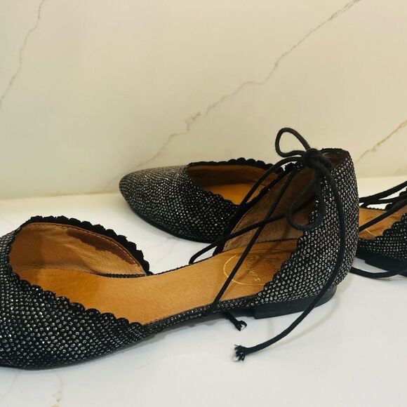 Jack Rogers Black Flats with Elegant Ankle Wrap - Picture 11 of 12